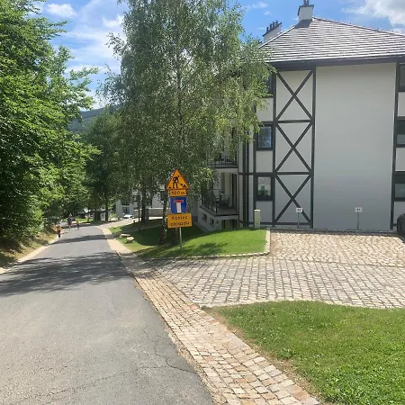 15 By Piano 아파트 *