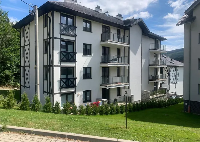 15 By Piano Apartmán *